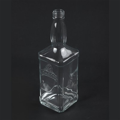 Botella de ron de 1000 ml.